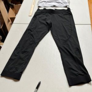 Adidas By Stella Mc Cartney  size small black leggings zip pocket like new